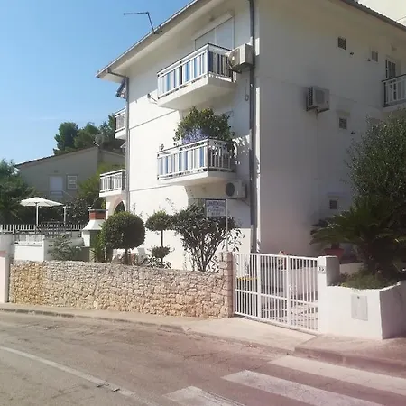 Zvonimir Apartment